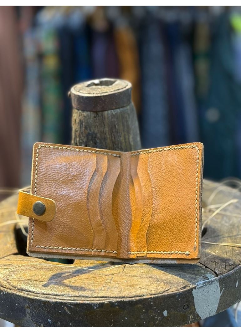 ÖZEL TASARIM DERİ EL İŞİ CÜZDAN