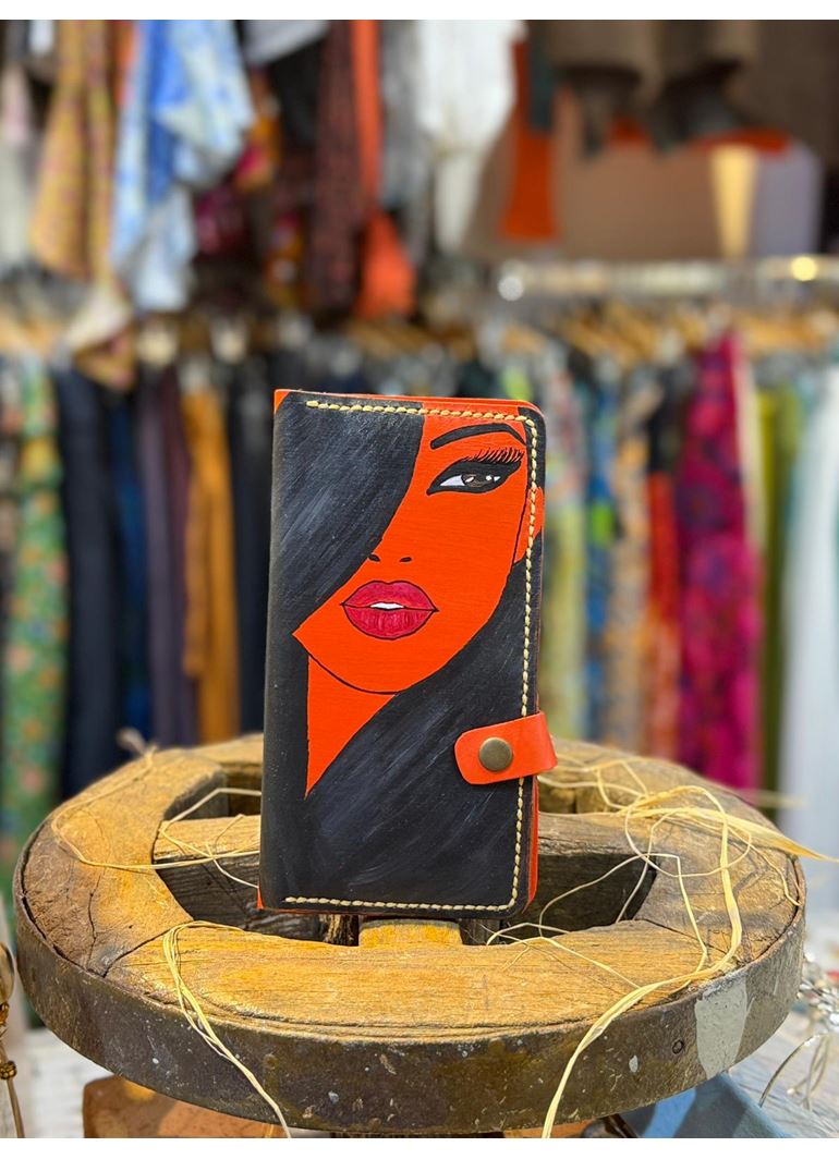 ÖZEL TASARIM DERİ EL İŞİ CÜZDAN