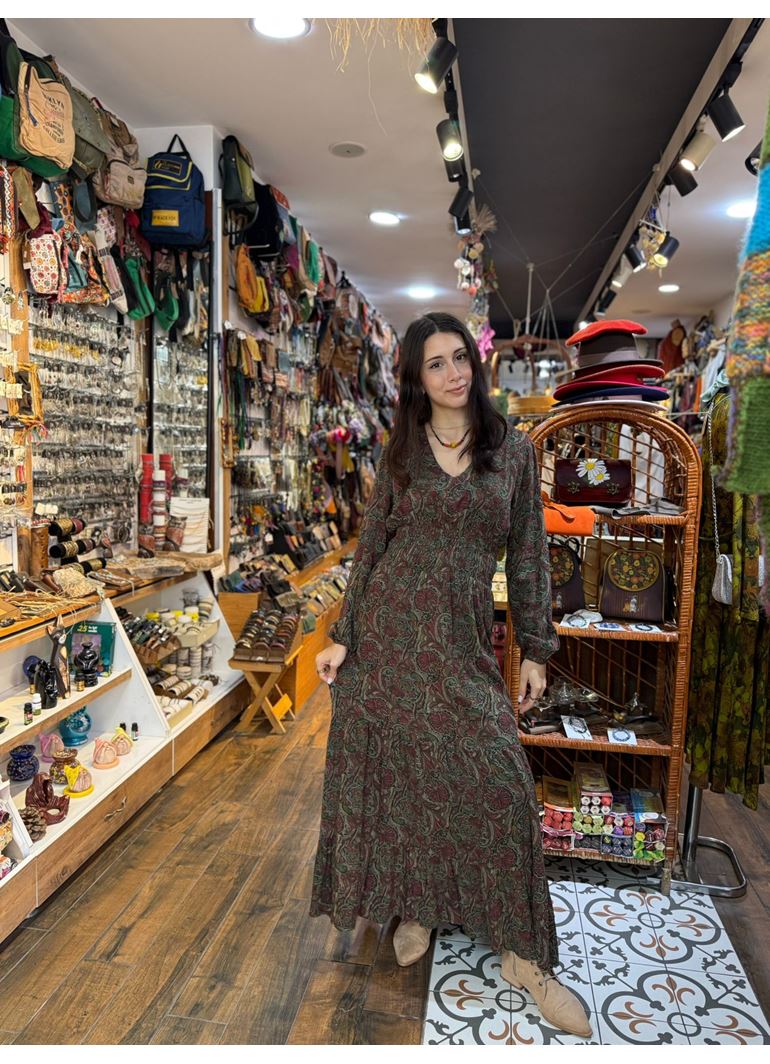 V Yaka Gipe Detaylı Volanlı Haki Kışlık Elbise