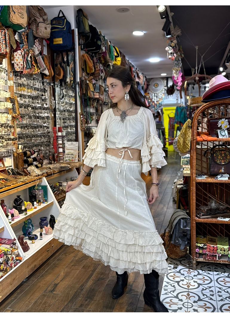 Tasarım Etekli Takım Krem