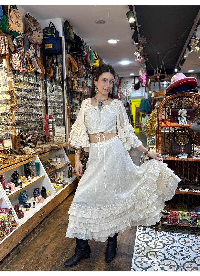 Tasarım Etekli Takım Krem