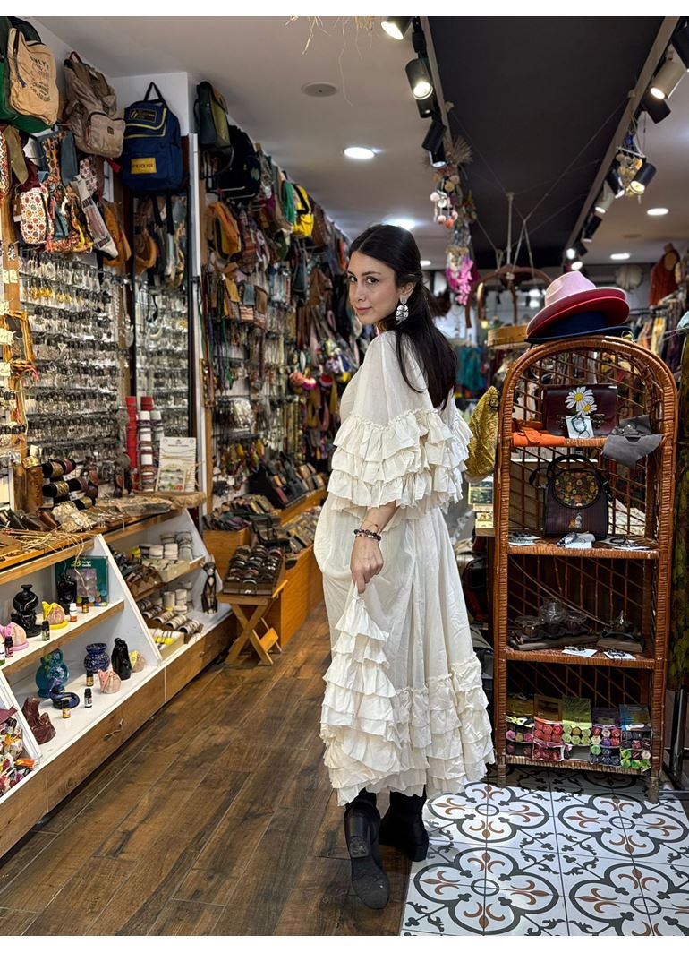 Tasarım Etekli Takım Krem