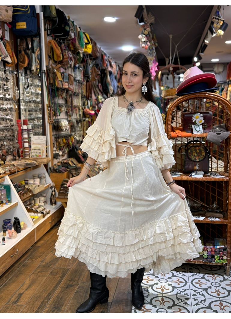 Tasarım Etekli Takım Krem