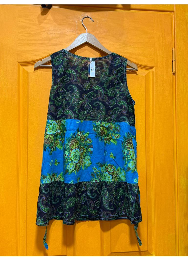 Hint İşlemeli Bluz