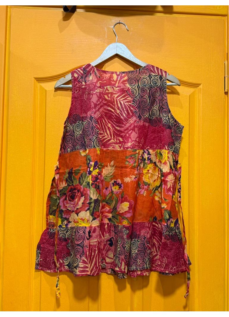 Hint İşlemeli Bluz