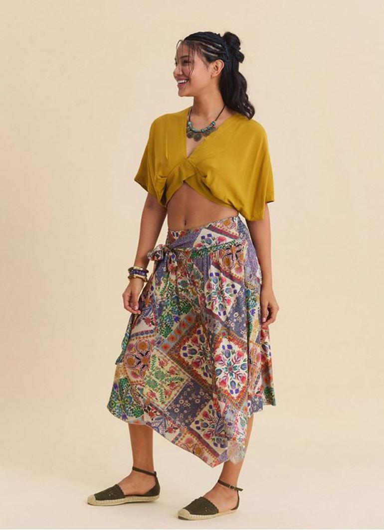 Gipe Detaylı Beli Bağlamalı Bej Çiçekli Etek