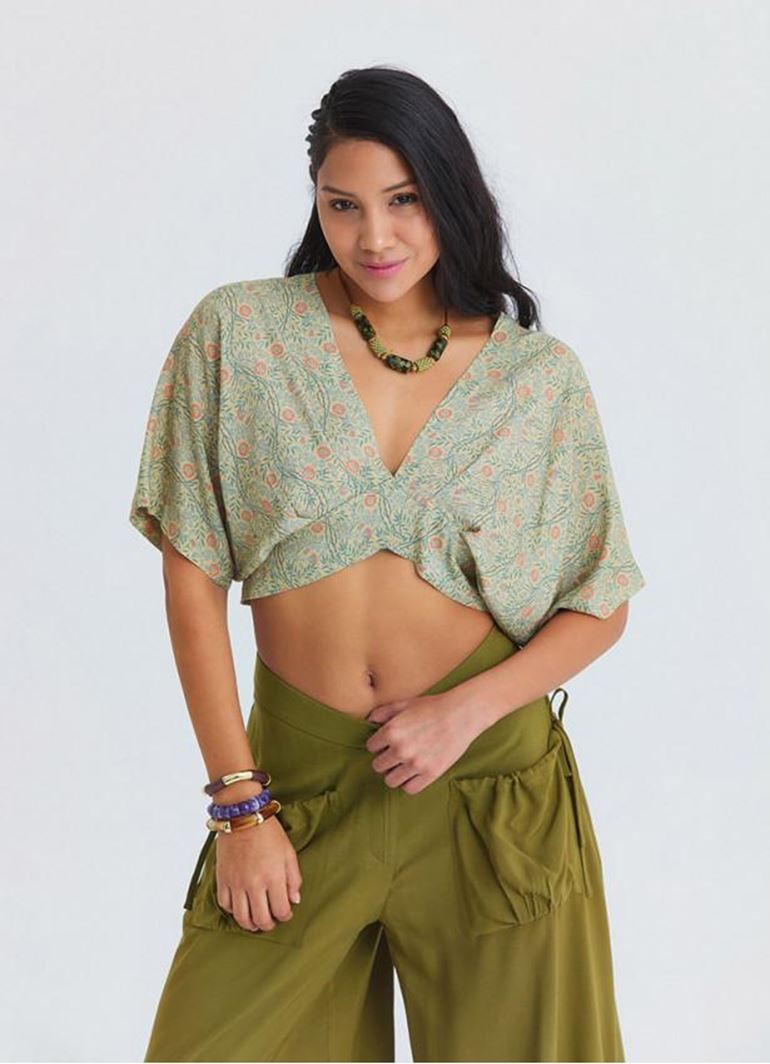 Kruvaze Yaka Sırt Dekolteli Dökümlü Sarı Çiçekli Bluz