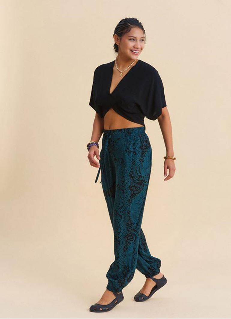 Kruvaze Yaka Sırt Dekolteli Dökümlü Siyah Yazlık Bluz