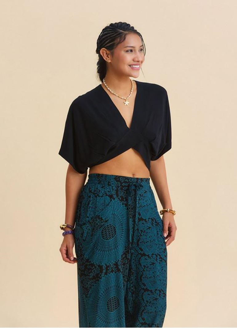 Kruvaze Yaka Sırt Dekolteli Dökümlü Siyah Yazlık Bluz