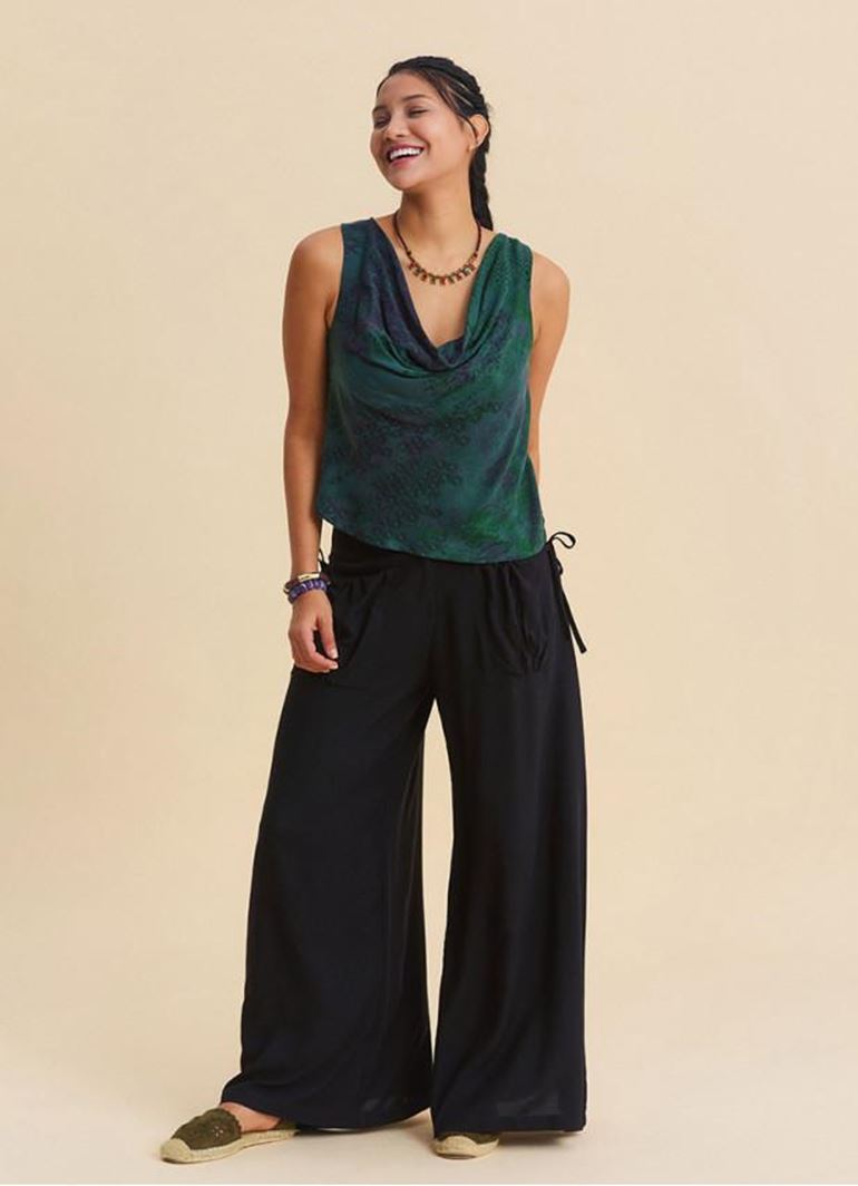 Bol Kesim Cep Detaylı Siyah Kadın Salaş Pantolon 