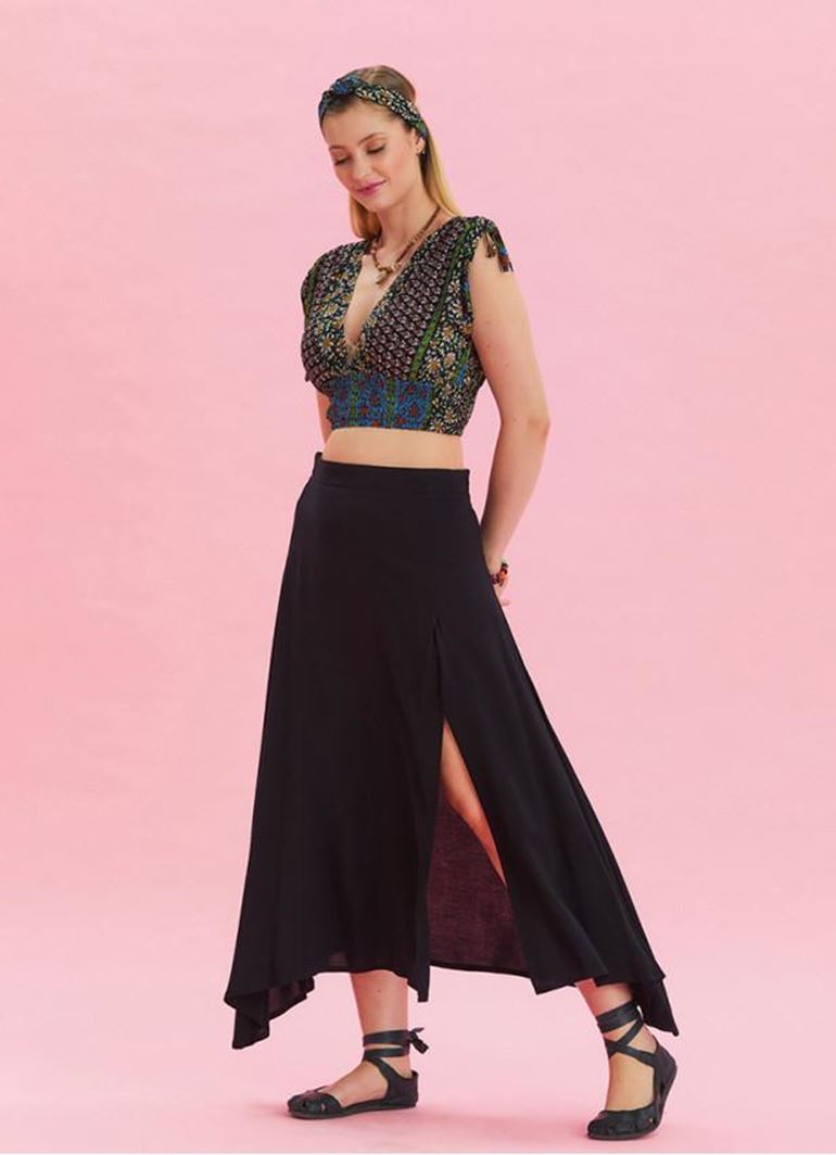 Fermuar Detaylı Yırtmaçlı Siyah Asimetrik Etek