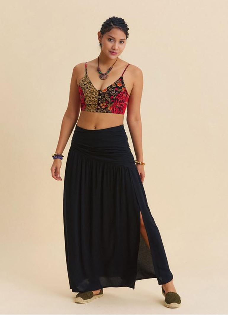 Drape Detaylı Yırtmaçlı Siyah Bohem Etek 