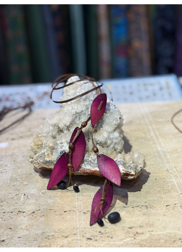 El İşi Özel Tasarım Deri Kolye