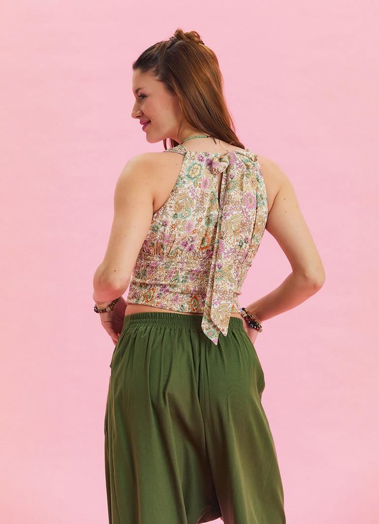 V Yaka Gipe Detaylı Arkadan Bağlamalı Bej Çiçekli Bluz