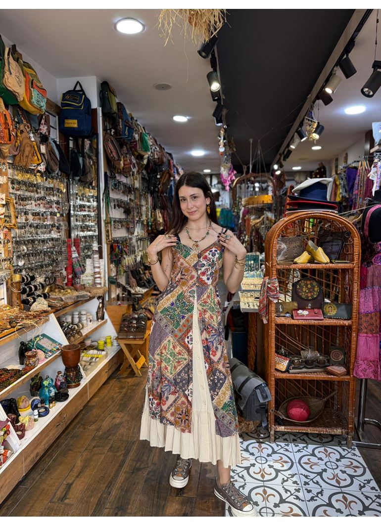 İnce Askılı Çift Katlı Düğmeli Bej Çiçekli Elbise