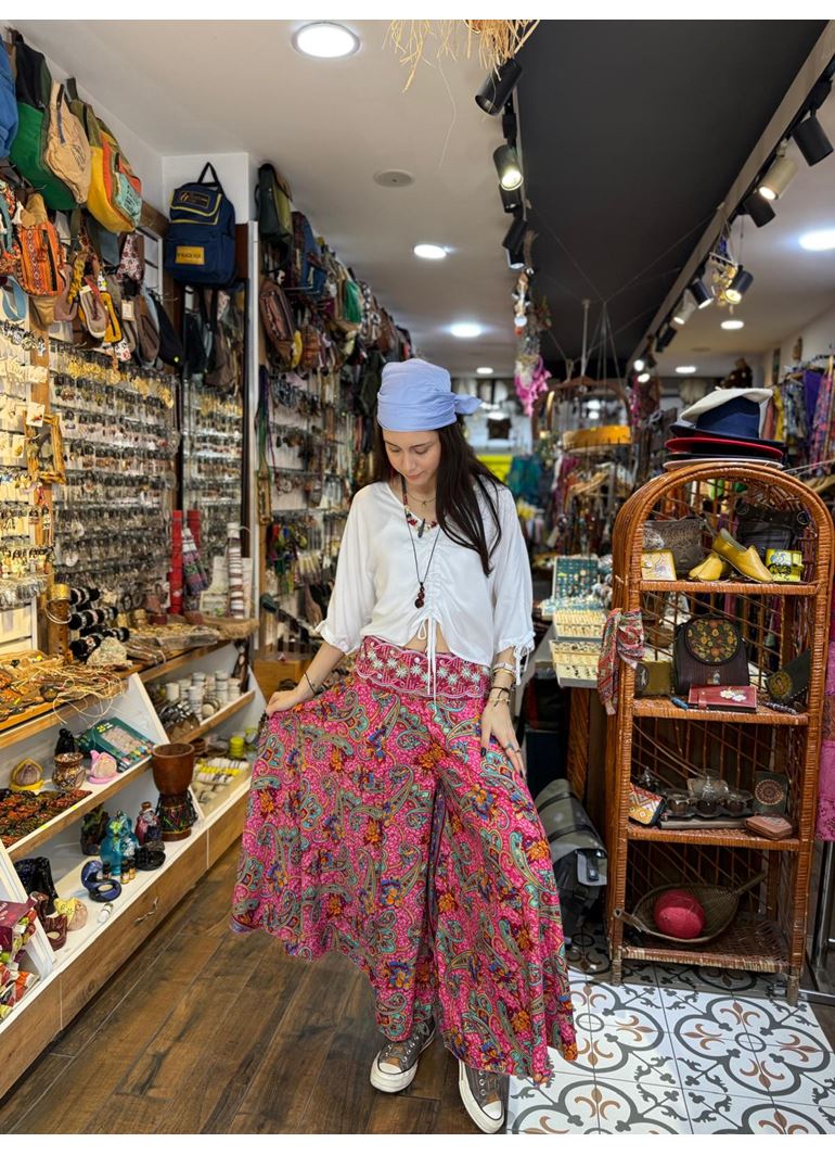 İpek Önü İşlemeli Pantolon