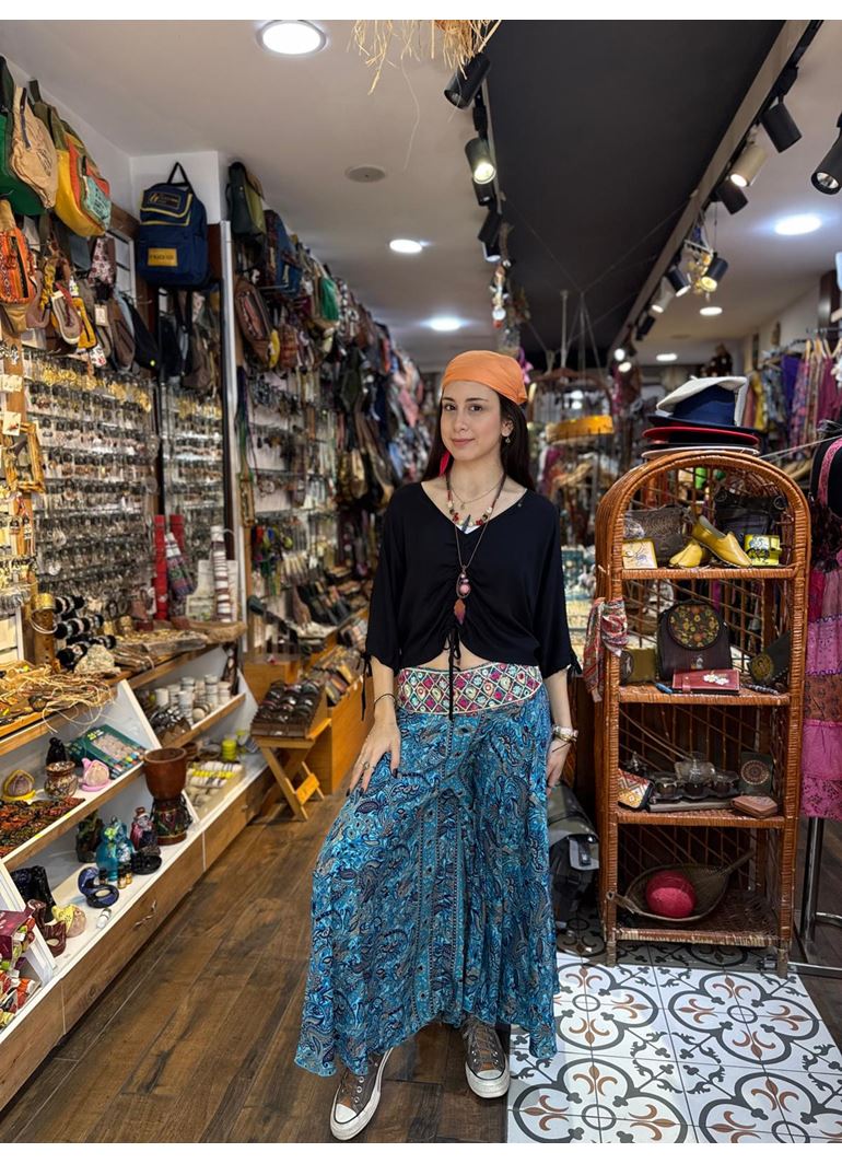 İpek Önü İşlemeli Pantolon