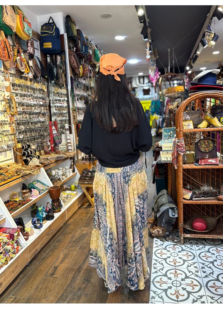 İpek Önü İşlemeli Pantolon