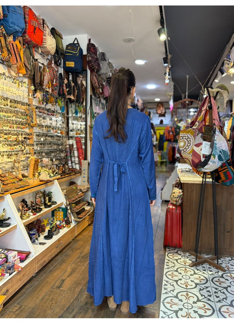 Hint İşlemeli Tasarım Elbise