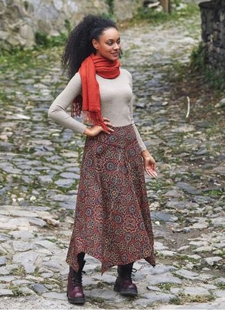 Retro Desenli Biye Detaylı Asimetrik Kesimli Etek