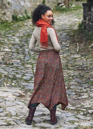 Retro Desenli Biye Detaylı Asimetrik Kesimli Etek