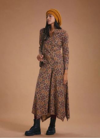 Otantik Desenli Biye Detaylı Asimetrik Kesimli Etek