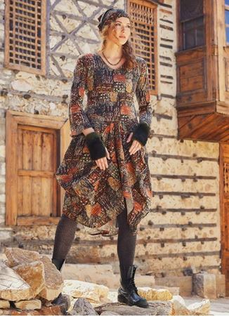Haki Desenli Derin V Yaka Uzun Kollu Elbise