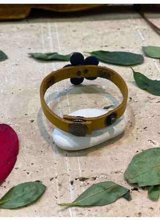 Tasarım Çiçekli El İşi Bileklik