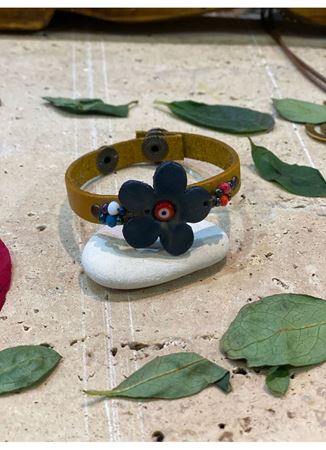 Tasarım Çiçekli El İşi Bileklik