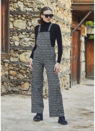 Salopet Bol Paça Cep Detaylı Siyah Desenli Bahçıvan Tulum