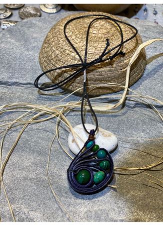 El Yapımı Deri Kolye