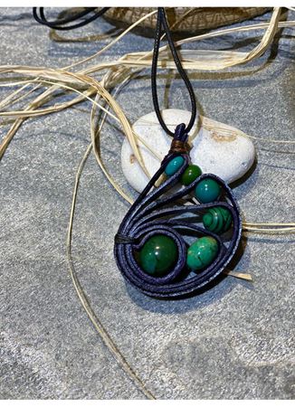 El Yapımı Deri Kolye