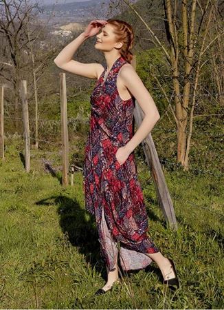 Degaje Yaka Otantik Kırmızı Desenli Elbise