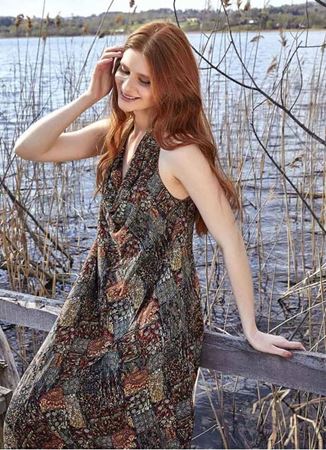 Degaje Yaka Otantik Haki Desenli Elbise