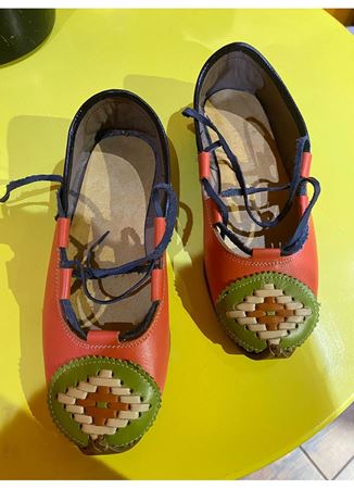 Bilekten baglamalı Çarık 