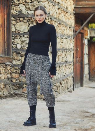 Elastik Bilekli Yan Cepli Desenli Şalvar Pantolon