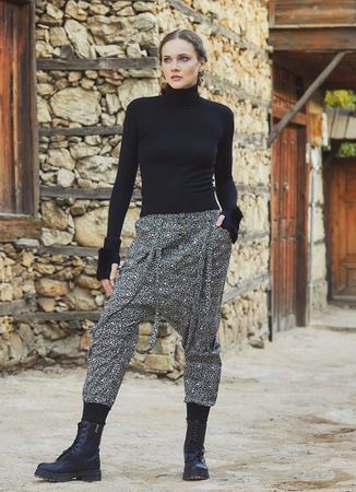 Elastik Bilekli Yan Cepli Desenli Şalvar Pantolon