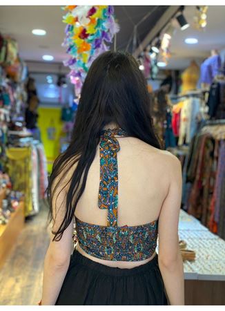 Boyundan Bağlamalı Petrol Desenli Crop Bluz