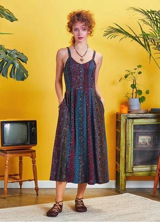 Etnik Desenli Düğmeli Askılı Yazlık Elbise