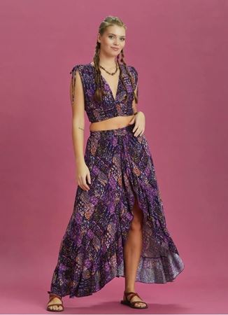 Derin V Yaka Dekolte Etnik Desenli Yazlık Bluz