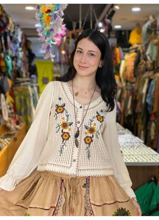 Nakışlı Tasarım Bluz