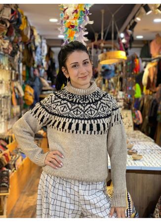 Bohem Tarz Taş Rengi Desenli Boğazlı Kazak