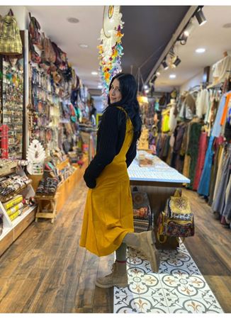 Nepal Elbise Sarı