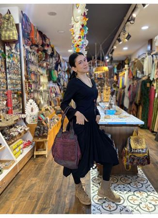 Bohem Tarz Asimetrik Kesim V Yaka Balon Elbise