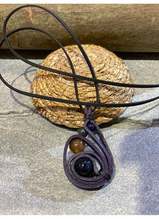 El Yapımı Deri Kolye