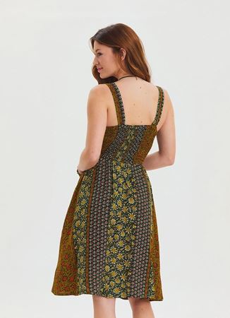V Yaka Robadan Yeşil Desenli Midi Elbise