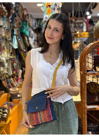 Dokuma Lacivert Önü Desenli Kol Çantası