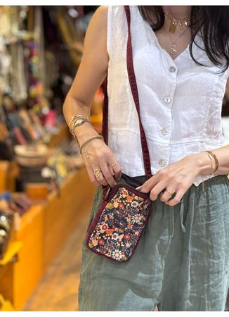 Tasarım Telefon Çantası