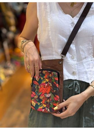 Tasarım Telefon Çantası