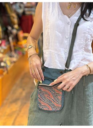 Tasarım Telefon Çantası